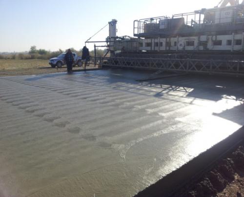 Laying of cement concrete pavement PK735+20 Laying of cement concrete pavement PK735+20