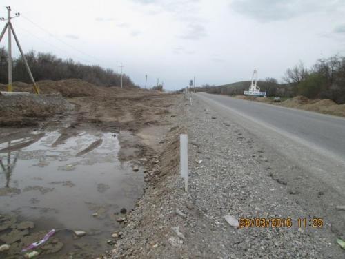 Km 593, PK 394. Subgrade and road pavement works are not executed Km 593, PK 394. Subgrade and road pavement works are not executed