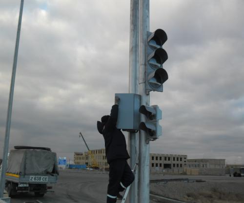 Road Furniture- Installation of traffic lights Road Furniture- Installation of traffic lights