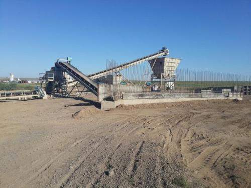 Installation of mechanical Plenty for crushed-sand mixture with addition of cement Installation of mechanical Plenty for crushed-sand mixture with addition of cement