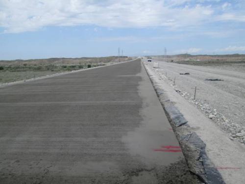 Cement concrete pavement construction at PK 864+60 - PK 884+00 Cement concrete pavement construction at PK 864+60 - PK 884+00