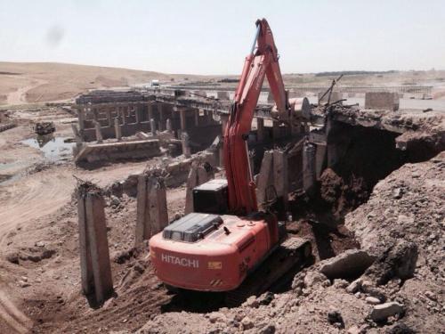 ПК 610 правая сторона – разборка существующего моста через реку Келес ПК 610 правая сторона – разборка существующего моста через реку Келес