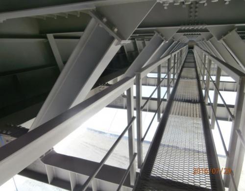 Painting and priming colour of metal surface of new bridge Painting and priming colour of metal surface of new bridge