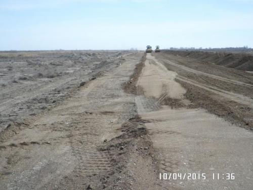 Не завершены работы по устройству дорожной одежды на съездах и примыканиях Не завершены работы по устройству дорожной одежды на съездах и примыканиях
