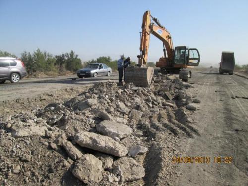 KM 639,8 Scarifying of existing  concrete pavement